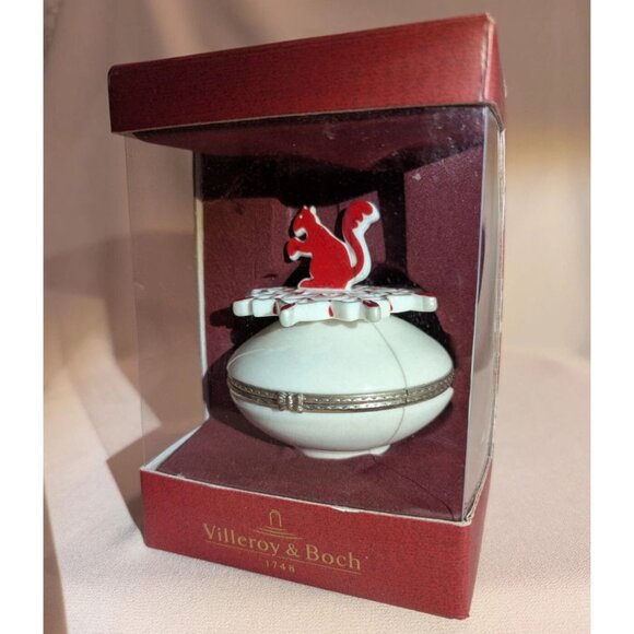 Villeroy & Boch Snowflake Squirrel Snow Treats Hinged Trinket Box- New in Box - Picture 3 of 4